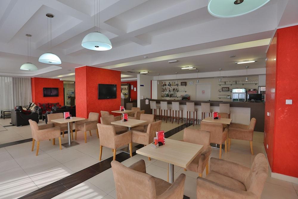 Hotel Putnik Novi Sad Exteriér fotografie
