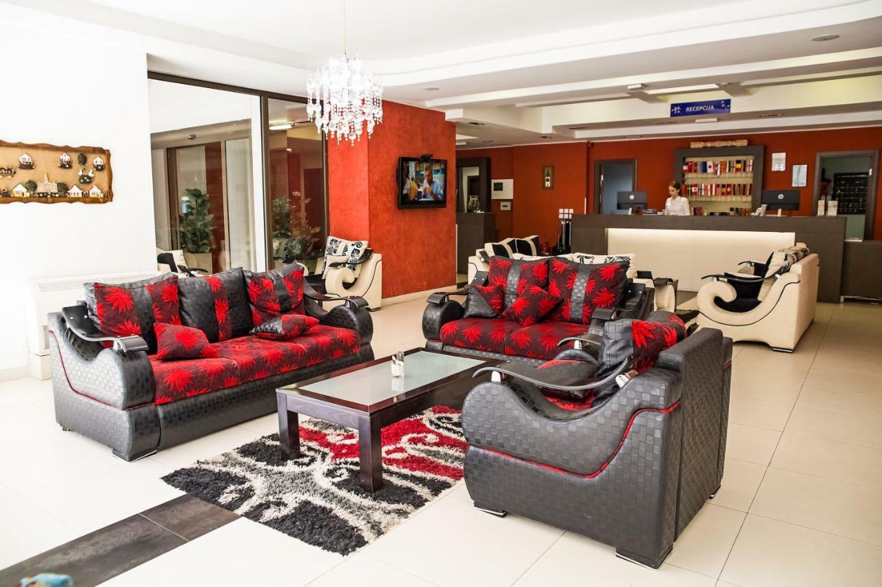 Hotel Putnik Novi Sad Exteriér fotografie